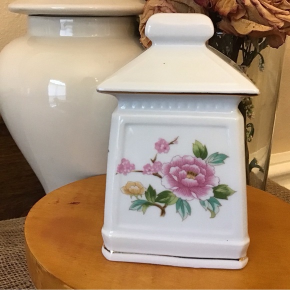 Vintage 60’s Japan I. W. Rice Imports Peony Pagoda lamp diffuser.  Made in Japan - Picture 3 of 7